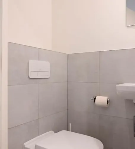 Apartamento Spacious 4-guest Seaside In