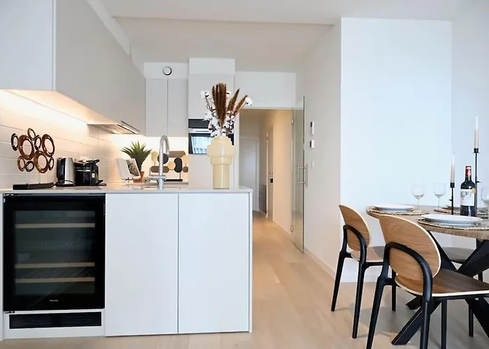 Spacious 4-guest Seaside In Apartment *