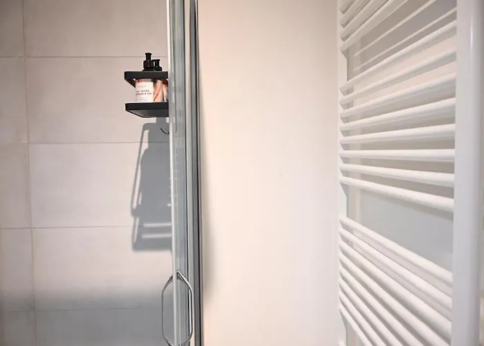 Apartamento Spacious 4-guest Seaside In *