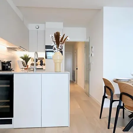 Spacious 4-guest Seaside In Apartmán *